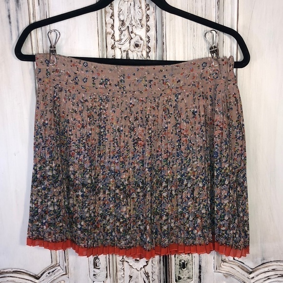 American Eagle Outfitters Confetti Print Pleated Mini Skirt Size 6 - Picture 1 of 10